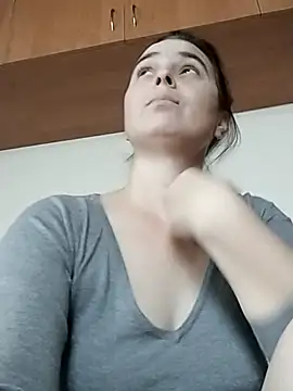 Ella-433 online show from 12.14.25