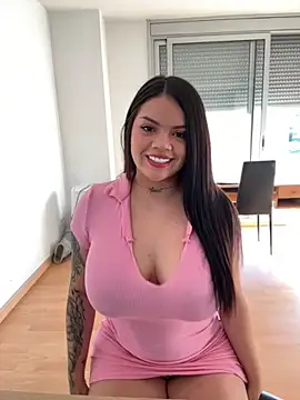 dulcemarianh  online show from 10.27.25