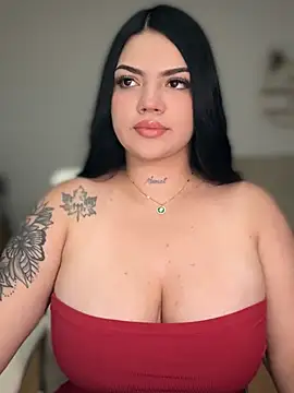 Snapshot of dulcemarianh_ chatting on 06.26.26 dulcemarianh online show from 06.26.26
