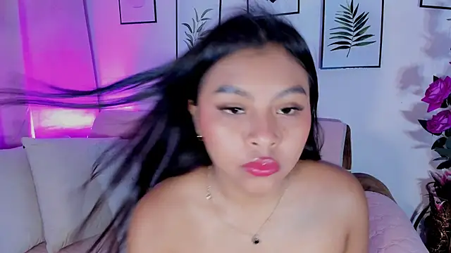 Jenn W online show from 12.18.25