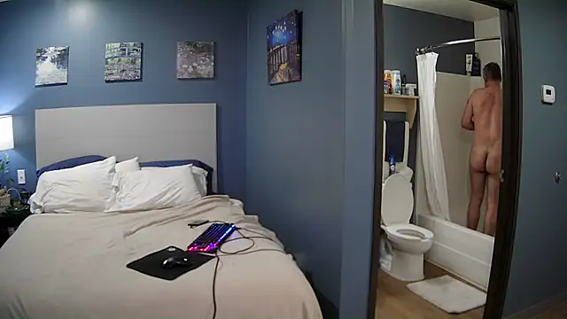 Fuck-Buddy-4U online show from 10.29.25