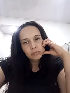 FiorellaDuboi online show from 11.17.25