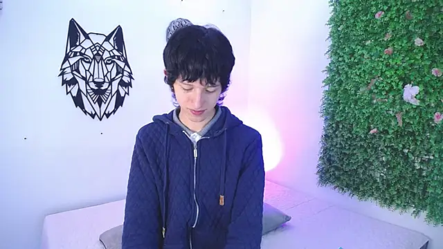 Emo Boy  online show from 11.26.25