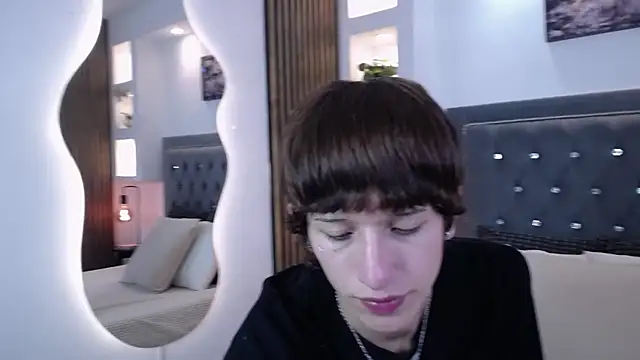 Emo Boy  online show from 04.09.26