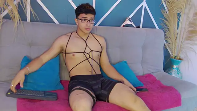 Stefano Calle online show from 10.31.25