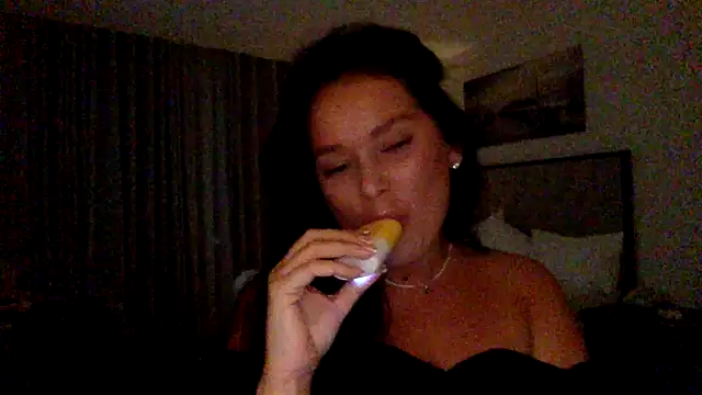 Fayronna online show from 02.10.26