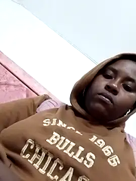 NaomiGrace  online show from 11.06.25