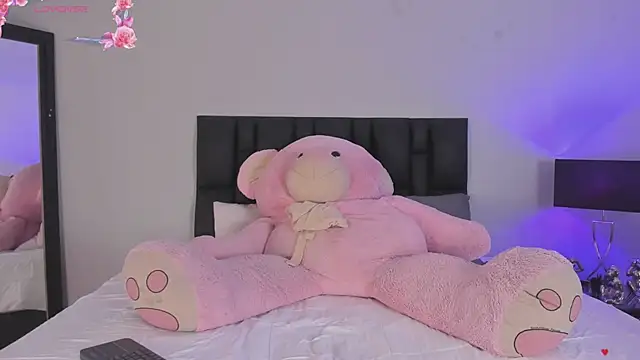 SaradaParker online show from 03.11.26