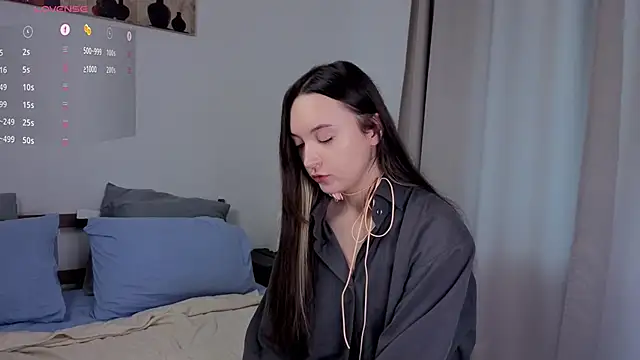 SylviaHamilton online show from 10.16.25