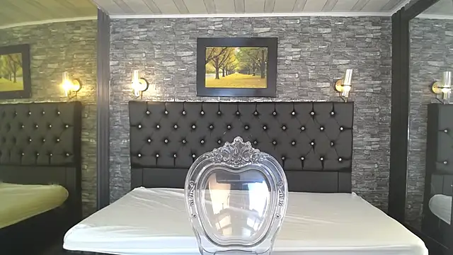 SweetBriana online show from 12.15.25