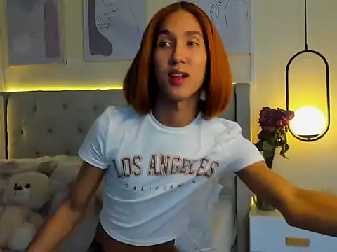 Chloe Celeste online show from 10.29.25