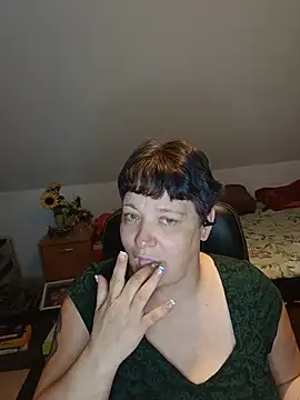 Michelle Livia online show from 05.15.26
