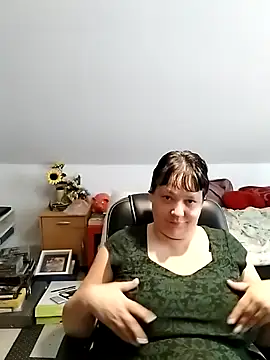 Michelle Livia online show from 05.17.26