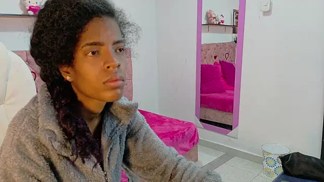 thianahorny online show from 04.08.26