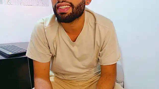 Snapshot of onlymen2025 chatting on 12.13.25 onlymen2025 online show from 12.13.25