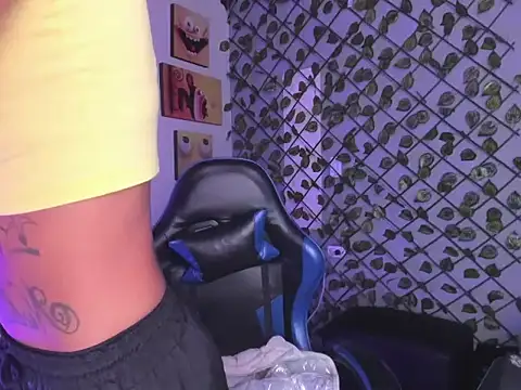 KarlaSlutSkinny   online show from 03.18.26