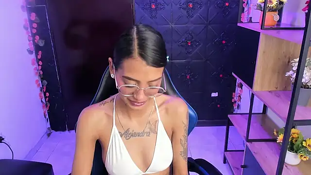 KarlaSlutSkinny   online show from 07.19.26