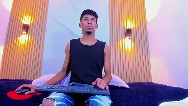 Ethan thouse online show from 10.09.25