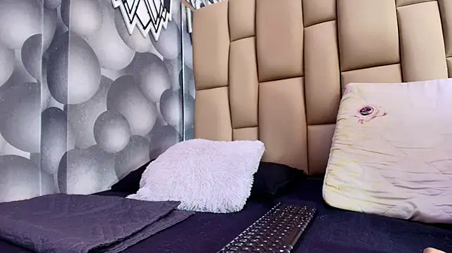 hannah teehn online show from 11.05.25