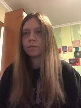 LunaVirelle online show from 11.13.25