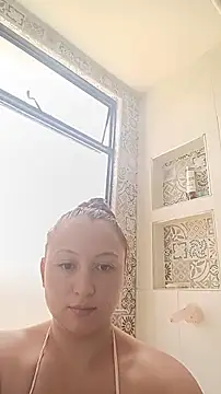 Scarlet Aura online show from 12.18.25