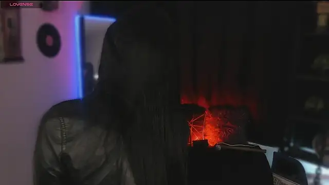 Snapshot of miiaa_stone chatting on 10.20.25 miiaa stone online show from 10.20.25