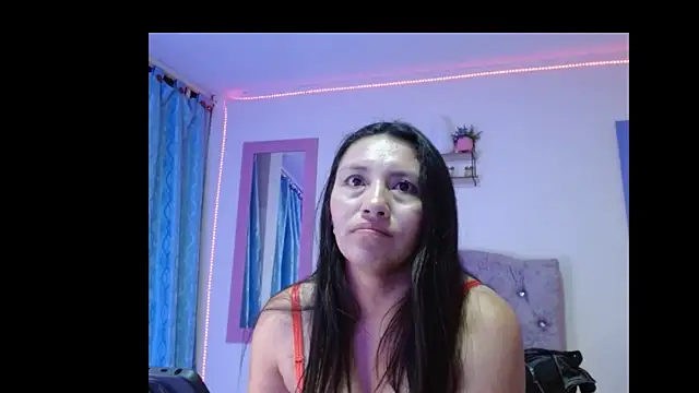 Snapshot of naya_10 chatting on 06.23.26 naya 10 online show from 06.23.26