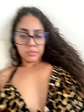 Snapshot of mel_casada chatting on 10.15.25 mel casada online show from 10.15.25