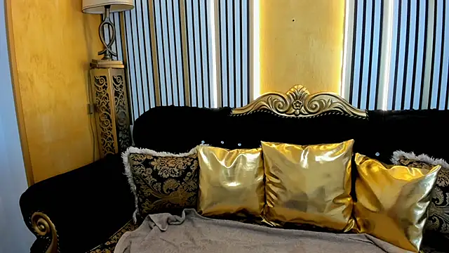 Snapshot of AlenaRios chatting on 11.01.25 AlenaRios online show from 11.01.25