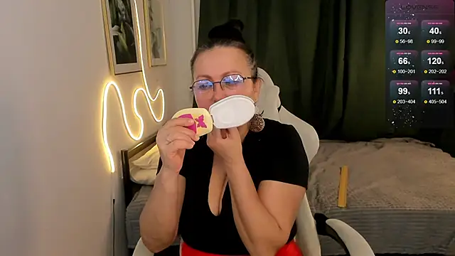 hottyannaa online show from 02.11.26