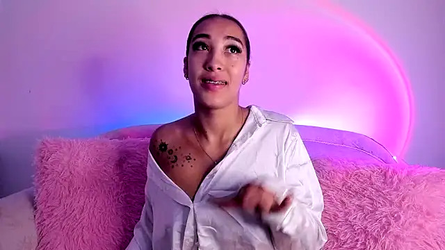 HeidyRousse online show from 01.15.26