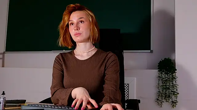 ClaireMathis online show from 05.11.26