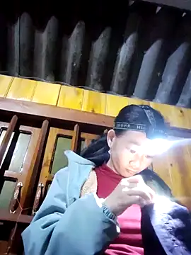 gio-thu online show from 11.10.25