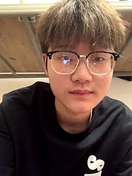 KK-cuteboy online show from 11.28.25