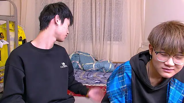 KK-cuteboy online show from 01.13.26