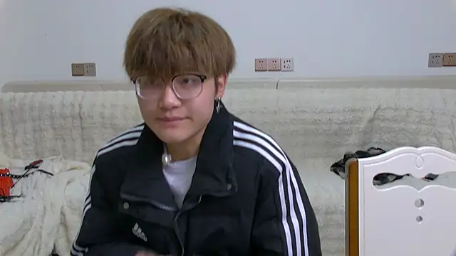 KK-cuteboy online show from 02.03.26