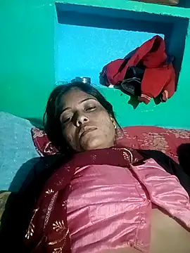 Snapshot of Miya_baby chatting on 10.27.25 Miya baby online show from 10.27.25