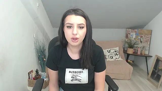 BettyJamess online show from 12.14.25