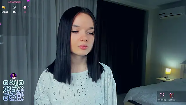 Snapshot of RonnieSchmertz chatting on 12.21.25 RonnieSchmertz online show from 12.21.25