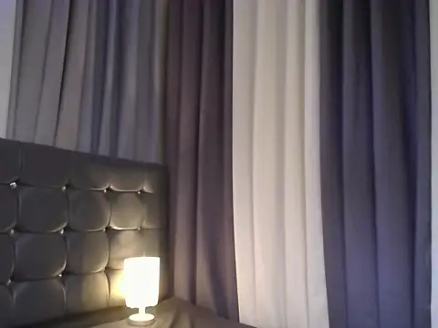 TsUncutAnyah online show from 11.20.25