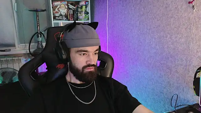 Nik Namee online show from 11.05.25