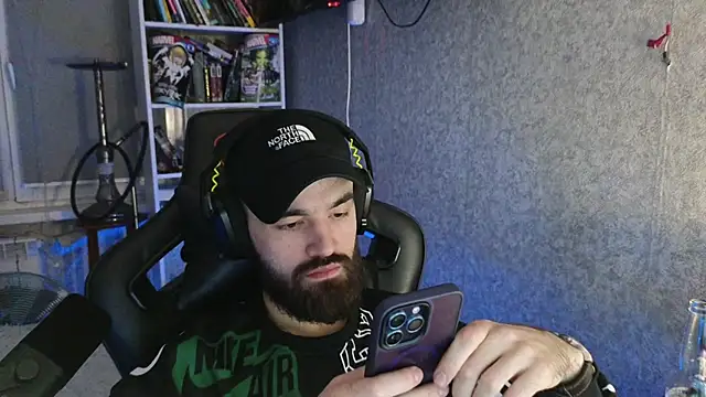 Nik Namee online show from 12.15.25