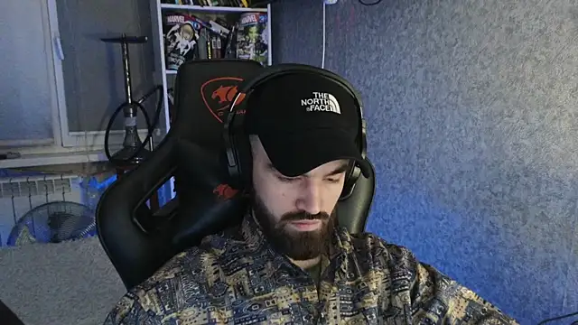 Nik Namee online show from 12.19.25