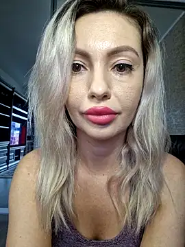 BritanyVegas online show from 11.04.25