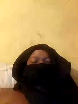 Snapshot of Thaps_deDick chatting on 10.08.25 Thaps deDick online show from 10.08.25