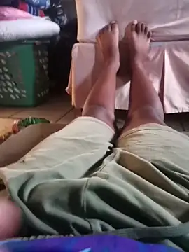 Snapshot of Thaps_deDick chatting on 10.14.25 Thaps deDick online show from 10.14.25