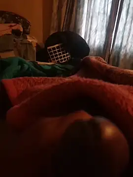 Snapshot of Thaps_deDick chatting on 10.21.25 Thaps deDick online show from 10.21.25