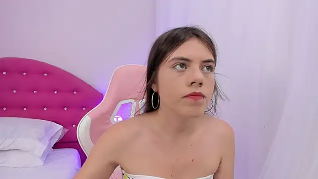 Juana miel online show from 04.18.26