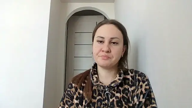 Snapshot of MeadowEyes chatting on 02.18.26 MeadowEyes online show from 02.18.26