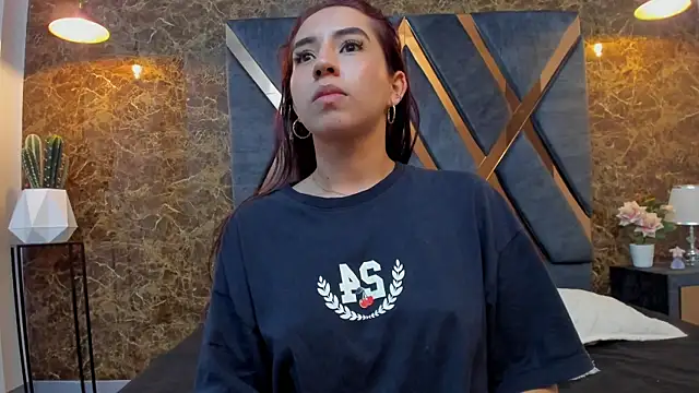 Vittoria Conti  online show from 11.11.25